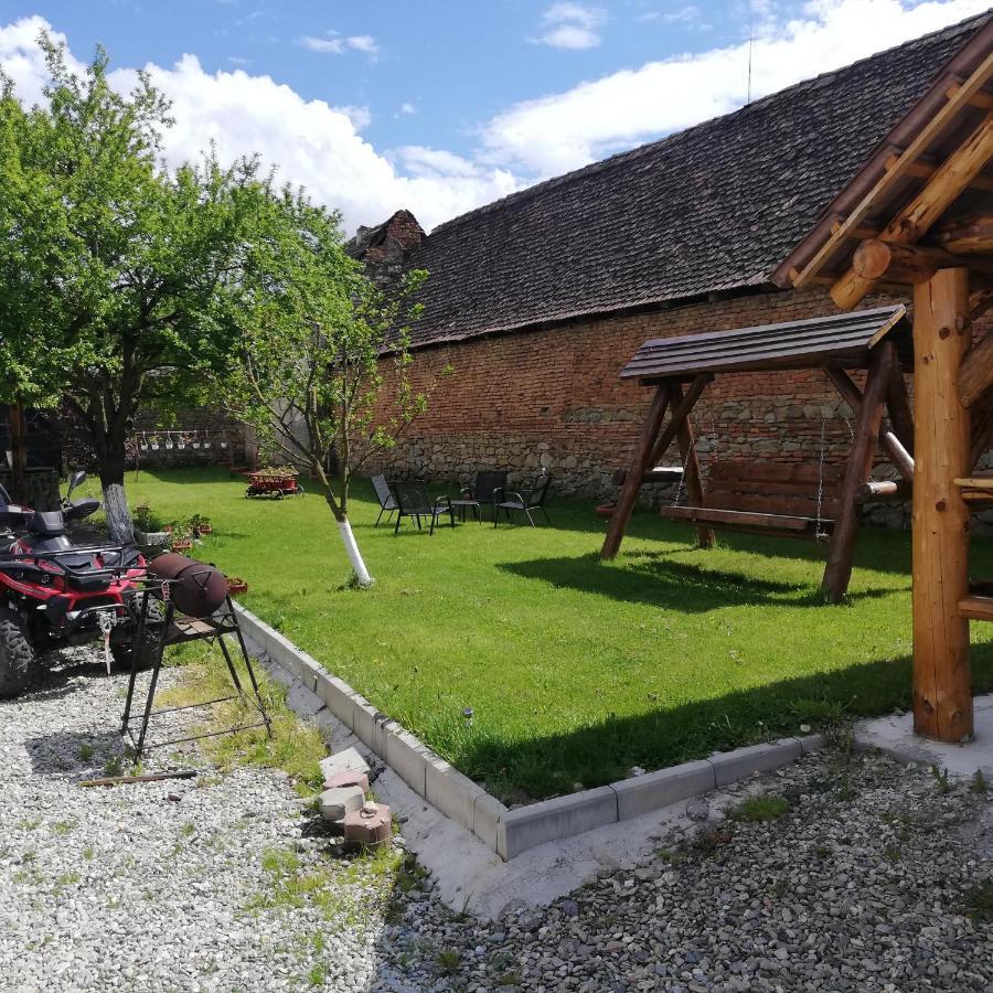 Casa Din Barcut旅馆 外观 照片
