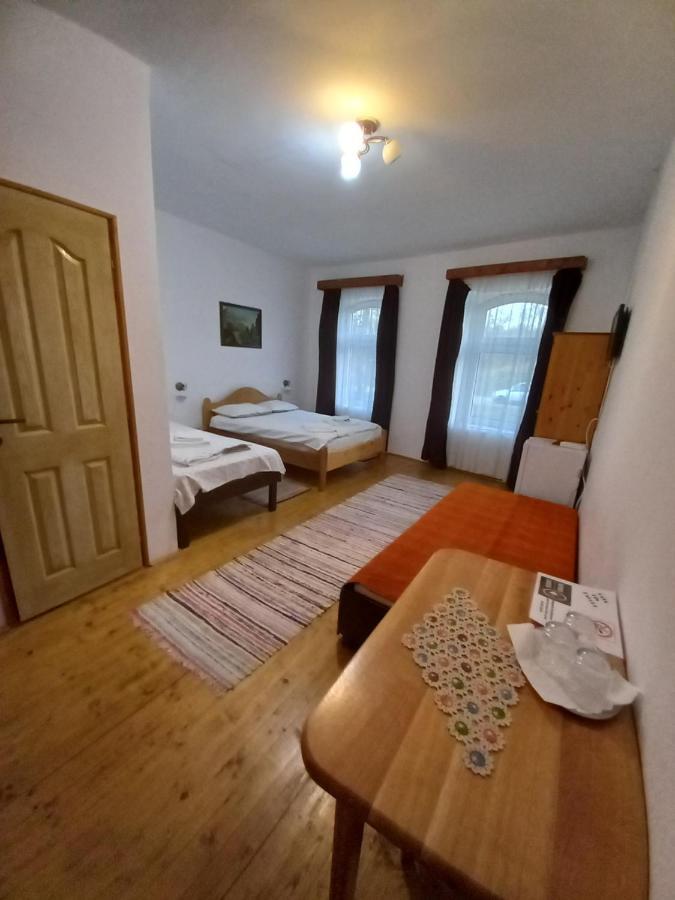 Casa Din Barcut旅馆 外观 照片
