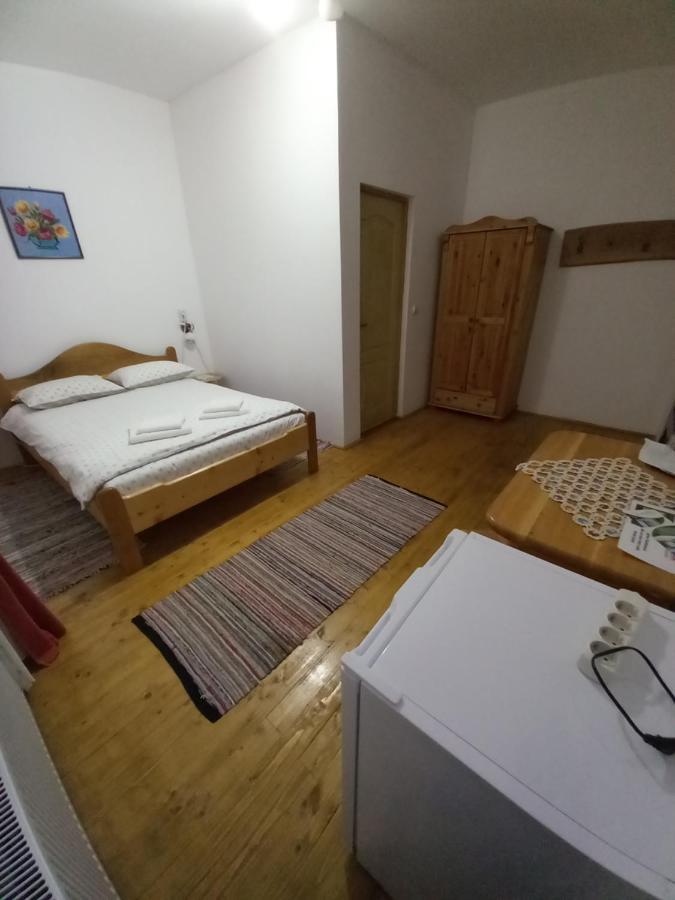 Casa Din Barcut旅馆 外观 照片